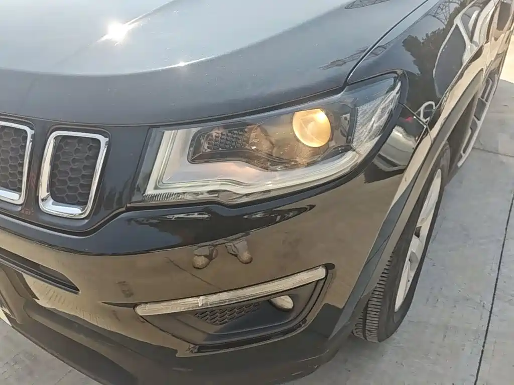 Jeep Compass — миниатюра 24