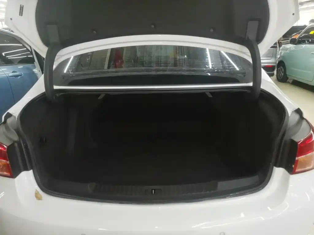 Buick Verano — миниатюра 19