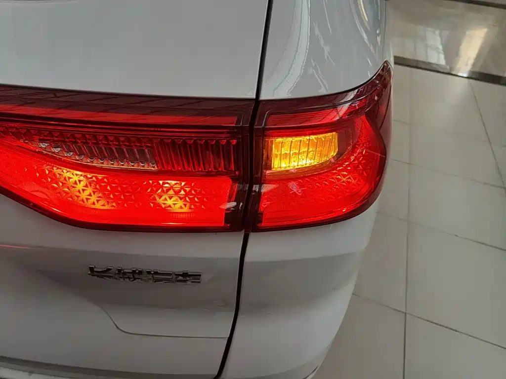 Haval M6 — миниатюра 8