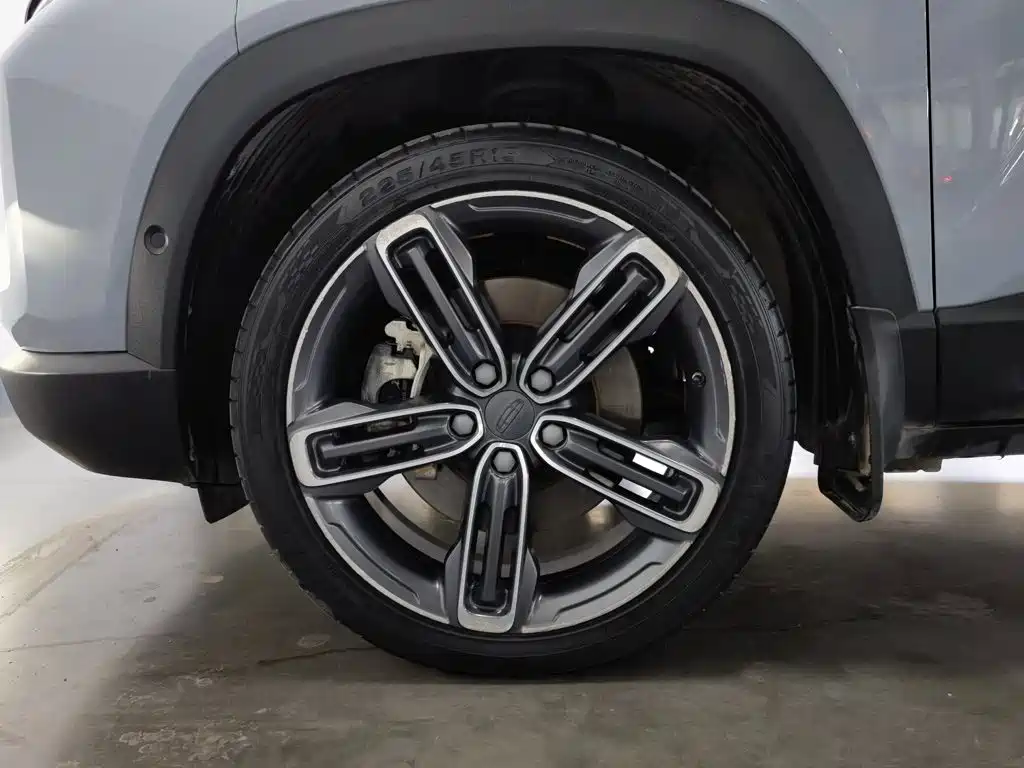 Geely Icon — миниатюра 17
