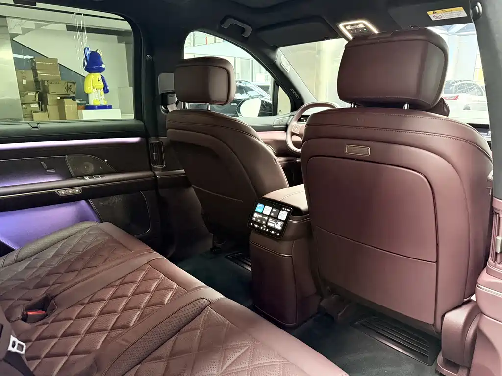 NIO ES8 2026 мест Executive Luxury