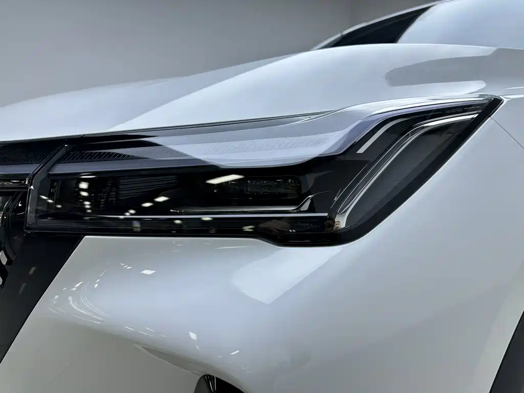 Geely Boyue L — миниатюра 16