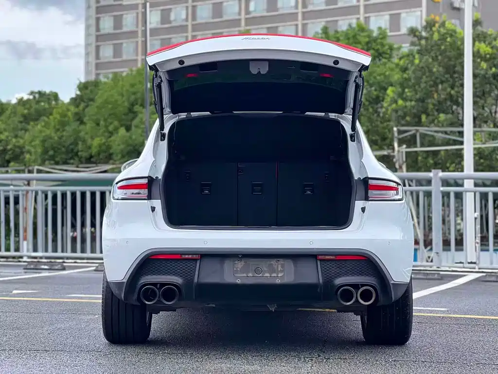Porsche Macan — миниатюра 8