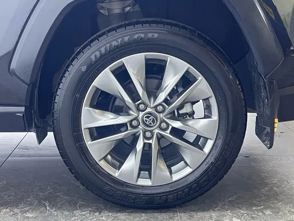 Toyota Wildlander — миниатюра 8