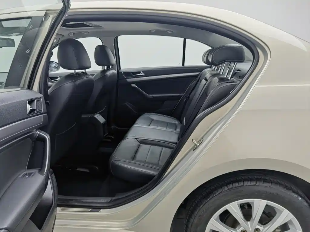Volkswagen Lavida — миниатюра 15
