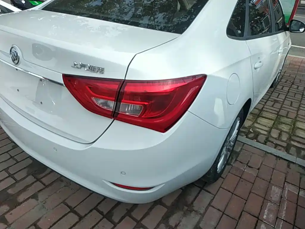 Buick Excelle — миниатюра 8