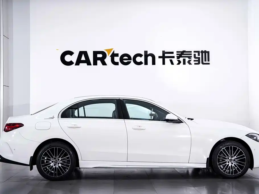 Mercedes-Benz C-Class — миниатюра 3