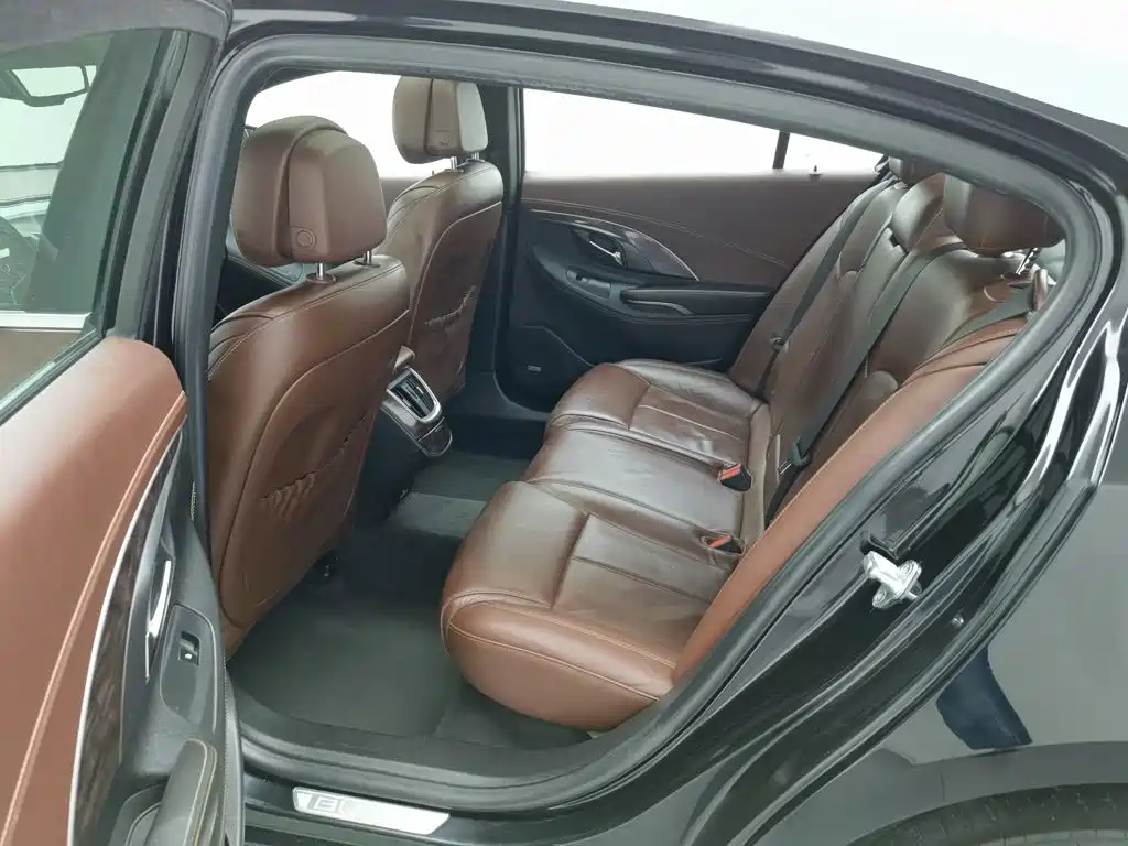 Buick LaCrosse — миниатюра 15