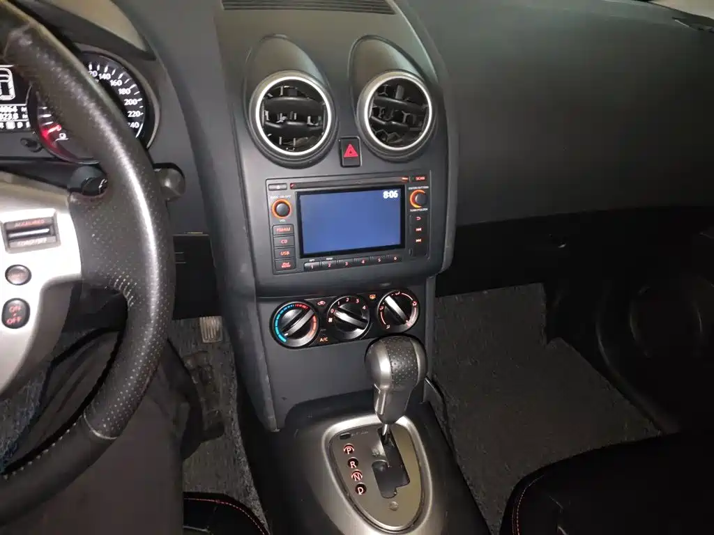 Nissan Qashqai — миниатюра 9