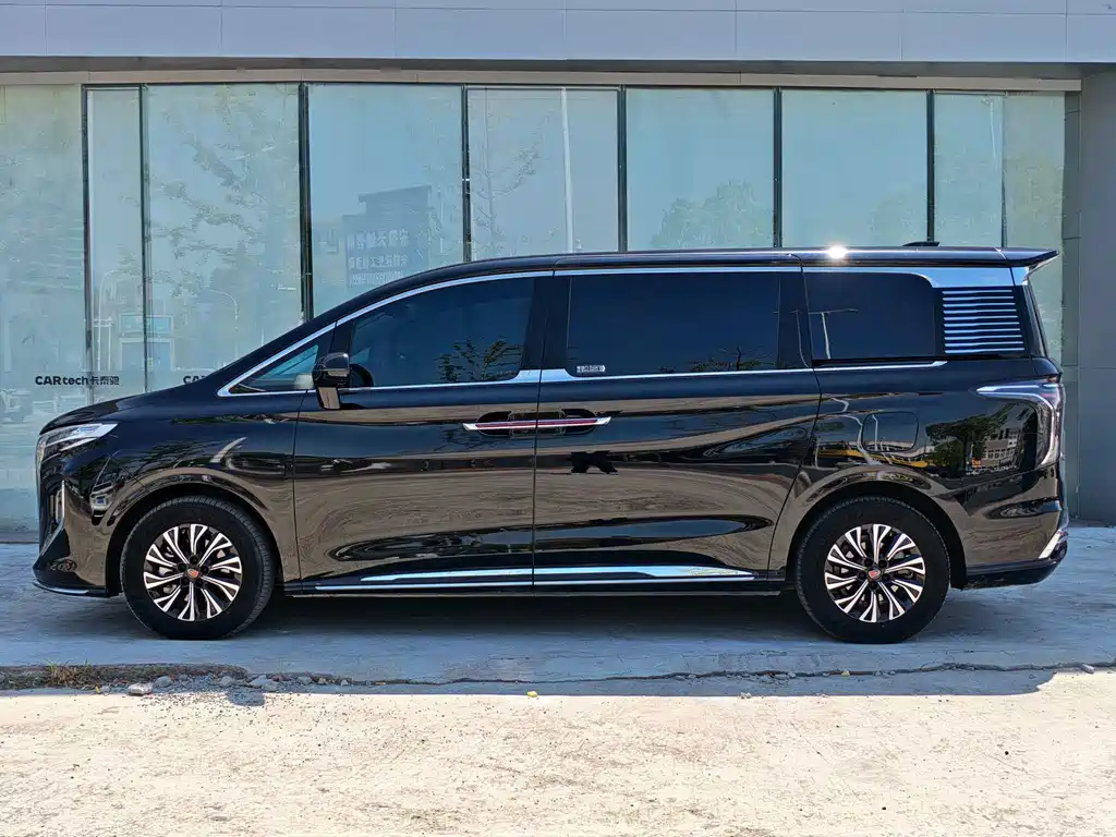 Hongqi Hongqi HQ9 PHEV — миниатюра 12