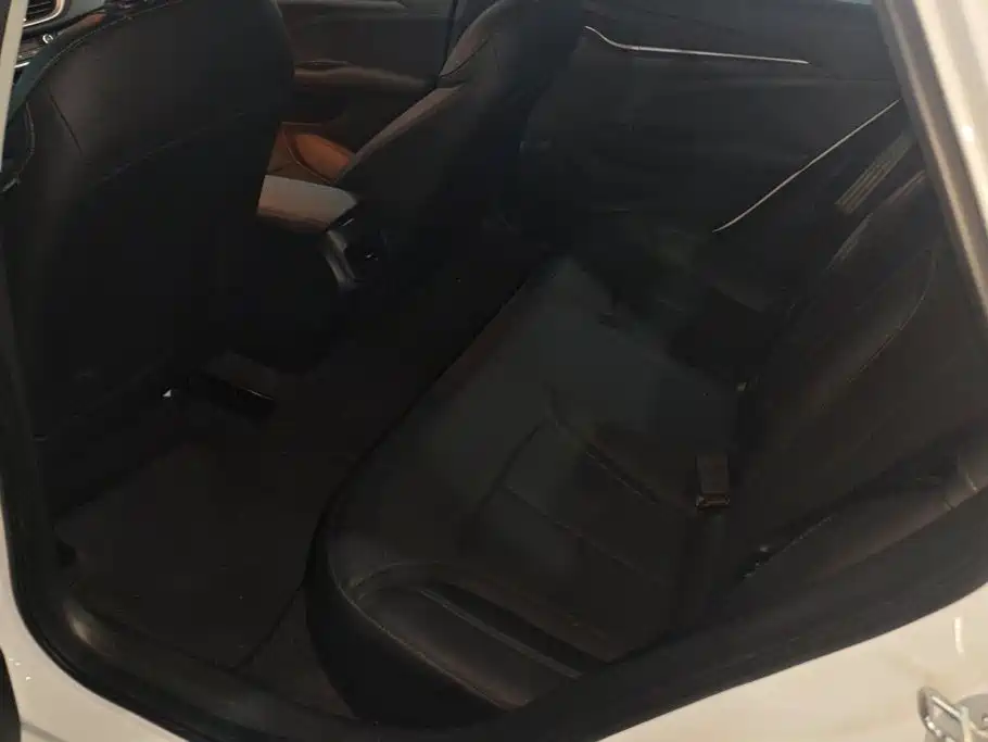Buick Excelle — миниатюра 11