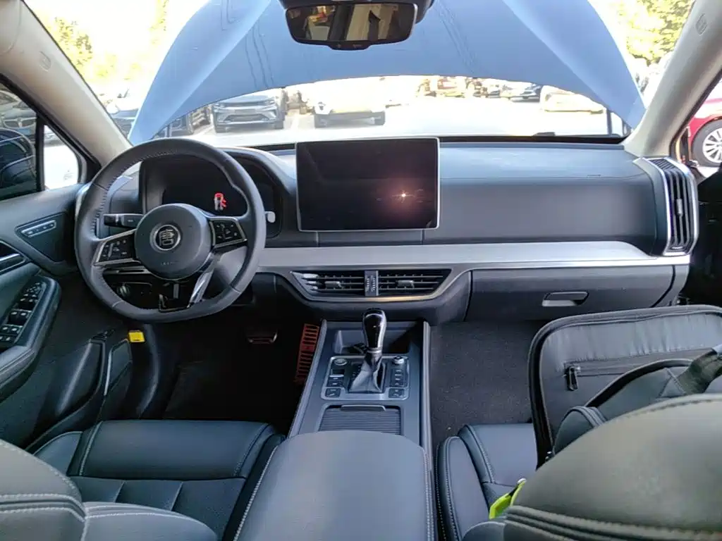 BYD Tang — миниатюра 10