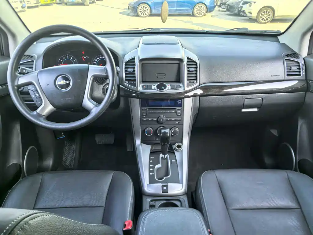 Chevrolet Captiva — миниатюра 10