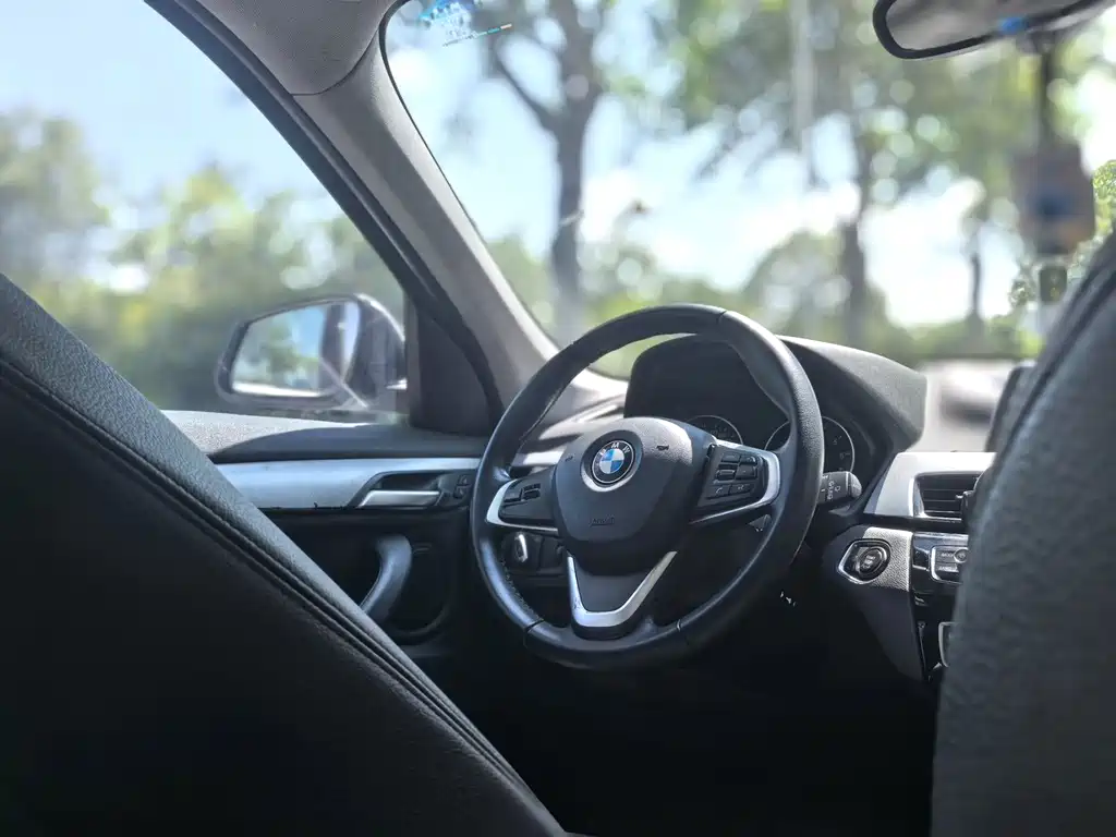 BMW X1 2016 sDrive18Li Premium