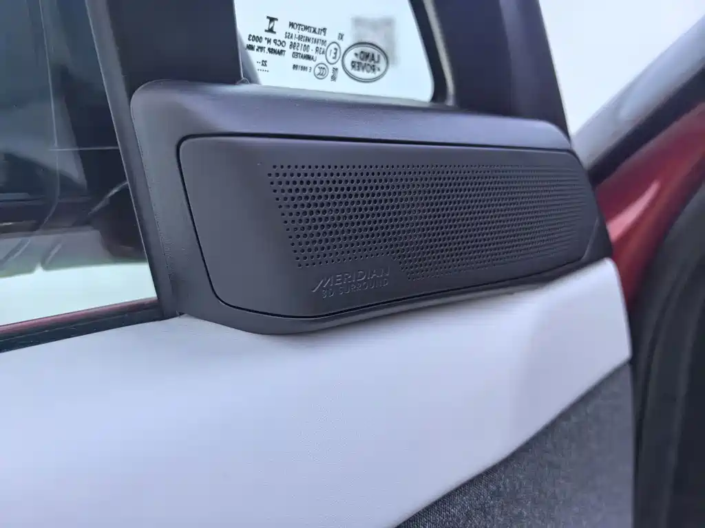 Land Rover Sport PHEV — миниатюра 7