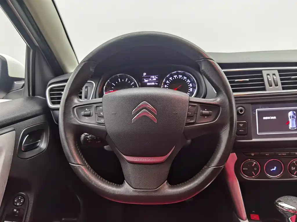 Citroen C3-XR — миниатюра 11