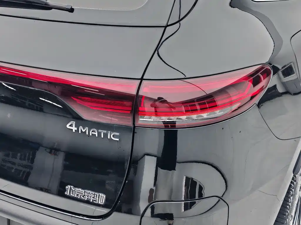 Mercedes-Benz EQC — миниатюра 7
