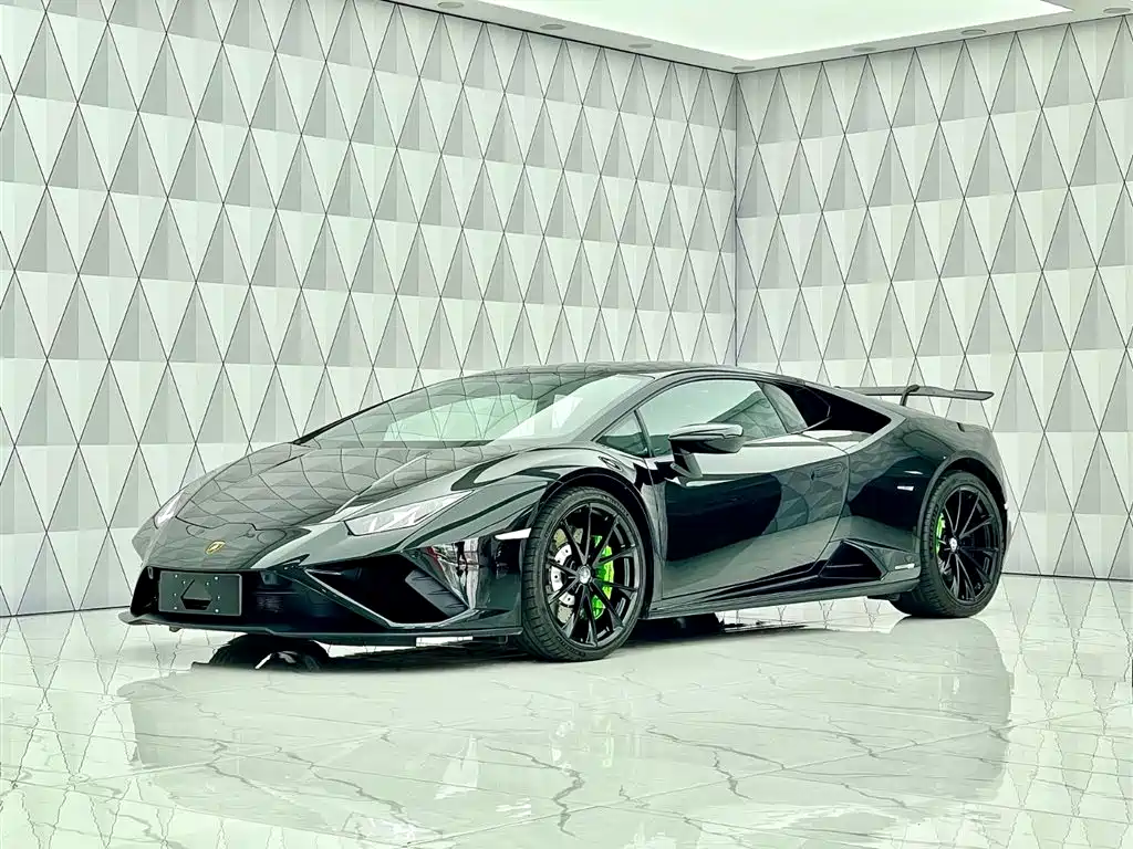 Lamborghini Huracán 2021