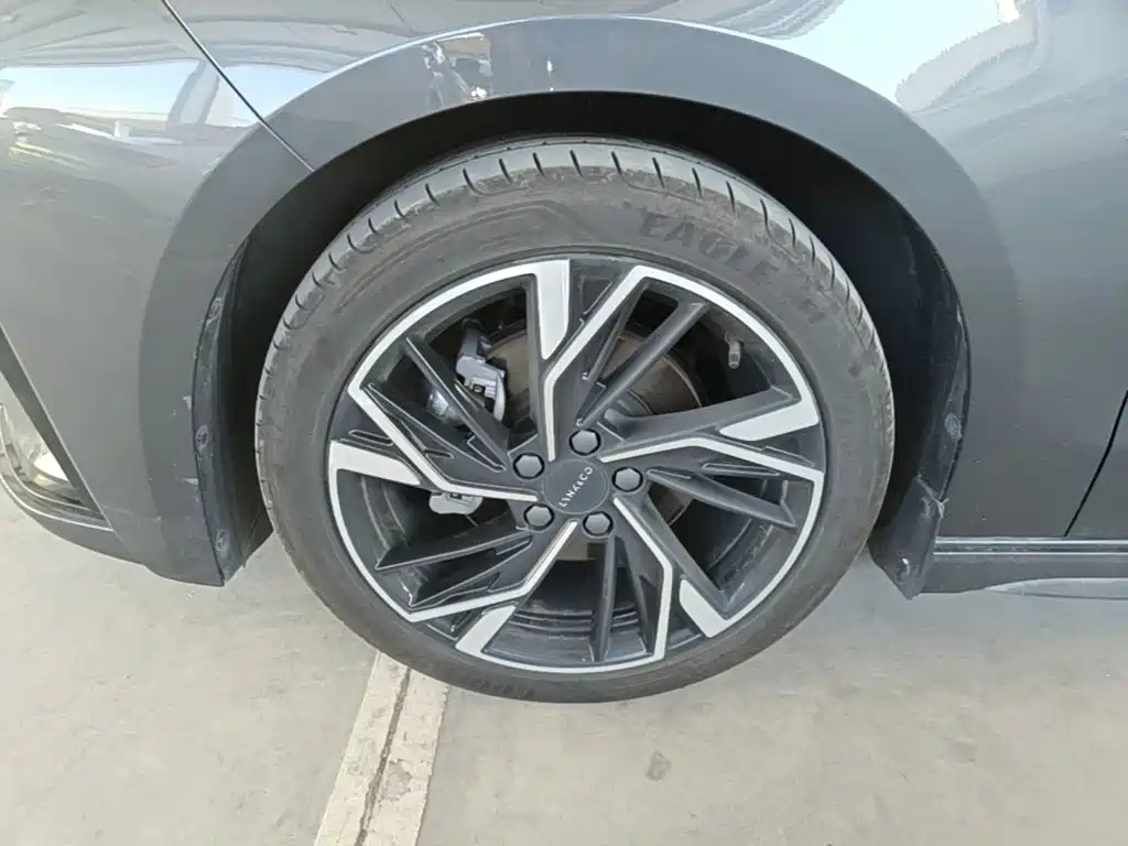 Lynk & Co 03 — миниатюра 25