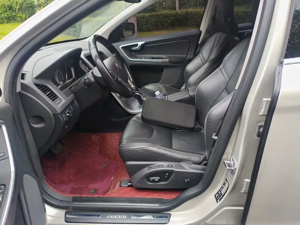 Volvo XC60 — миниатюра 11