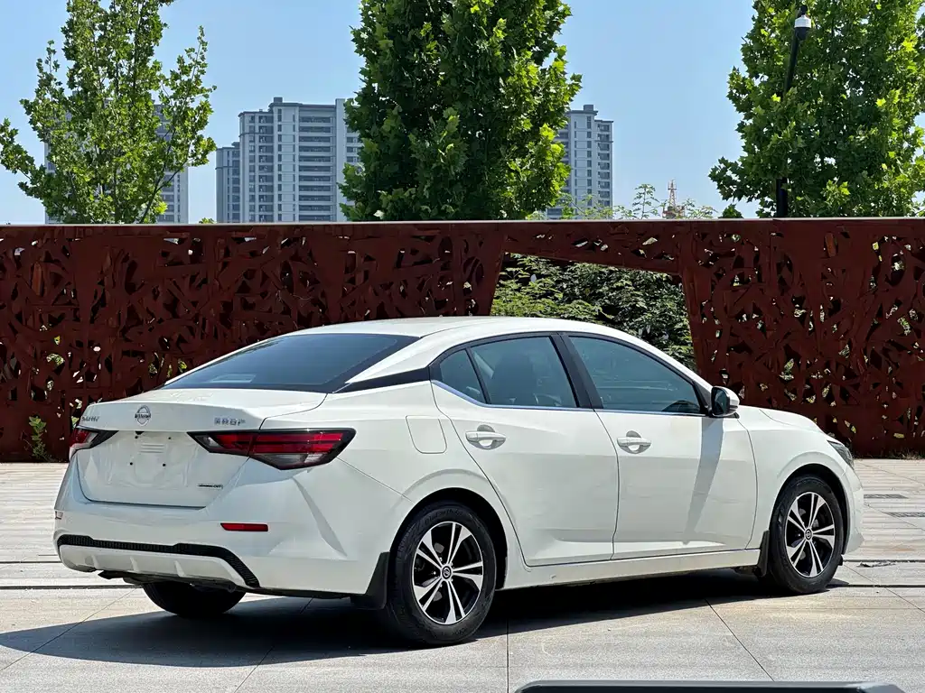 Nissan Sylphy 2020 1.6L XL CVT Enjoy