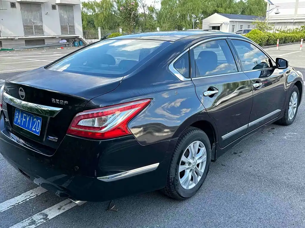 Nissan Teana — миниатюра 3
