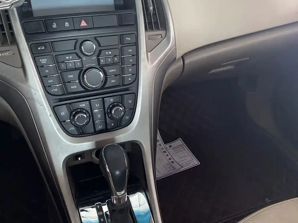Buick Excelle — миниатюра 13