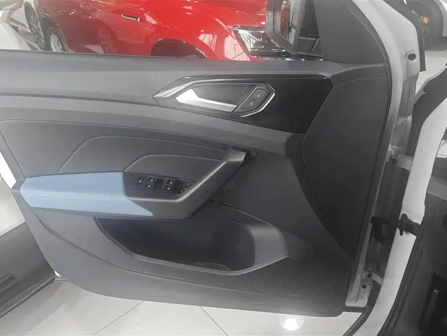Volkswagen Tharu 2025 1.5L