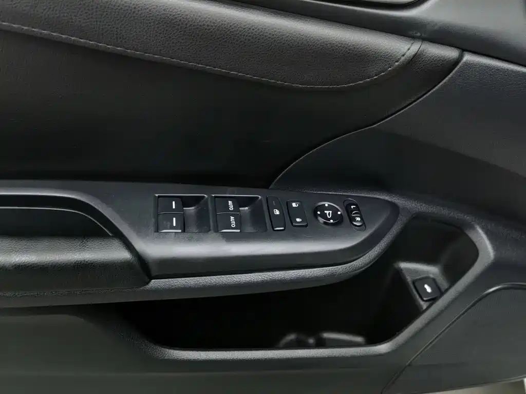 Honda Civic — миниатюра 9