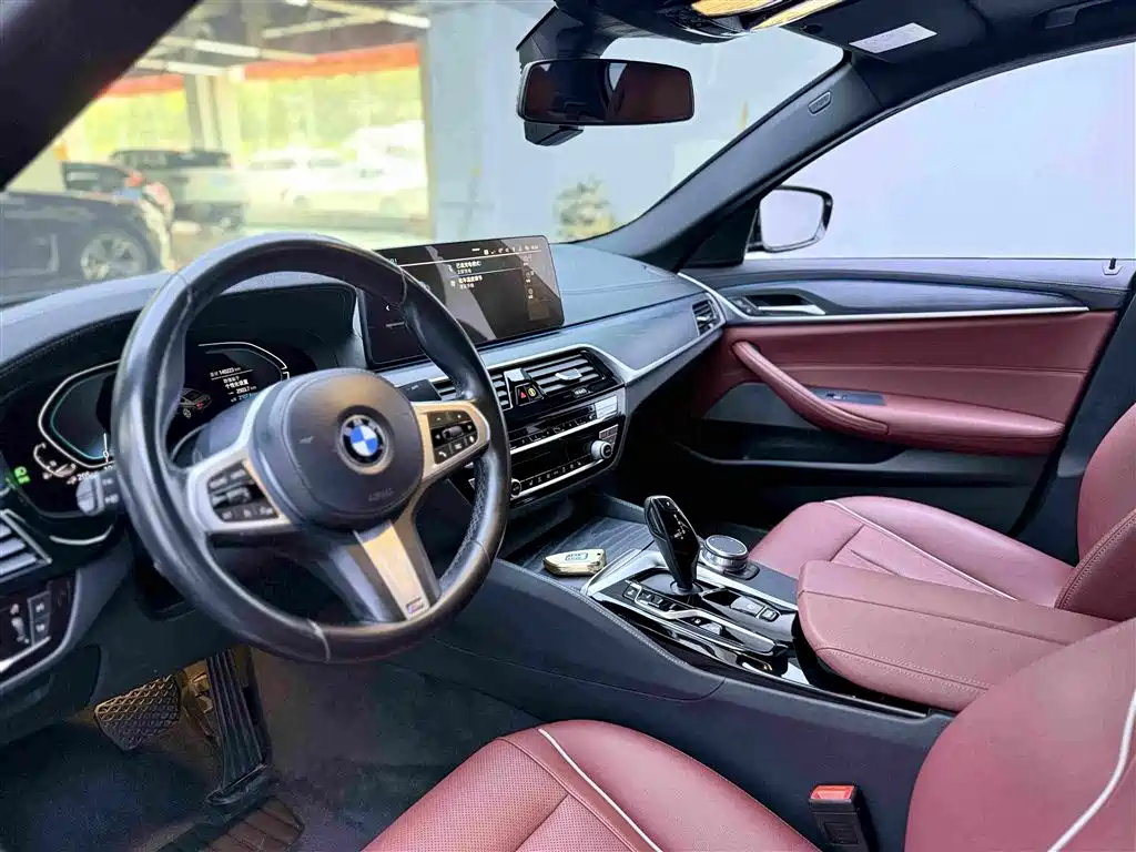 BMW 5 Series 5 2021 535Le M Sport