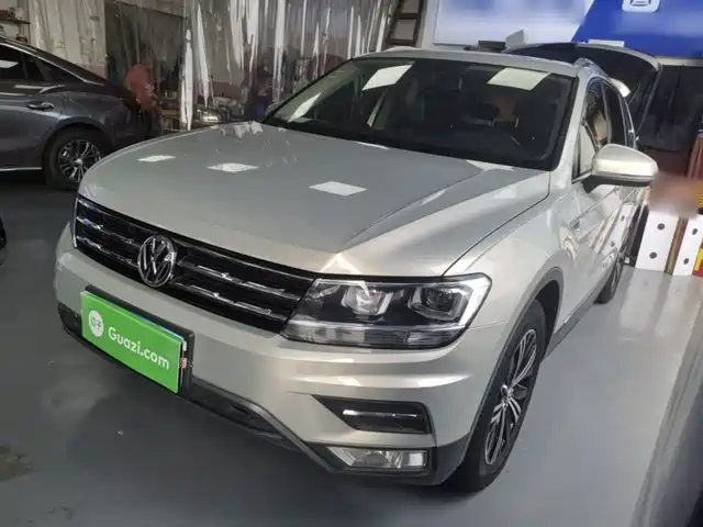 Volkswagen Tiguan L