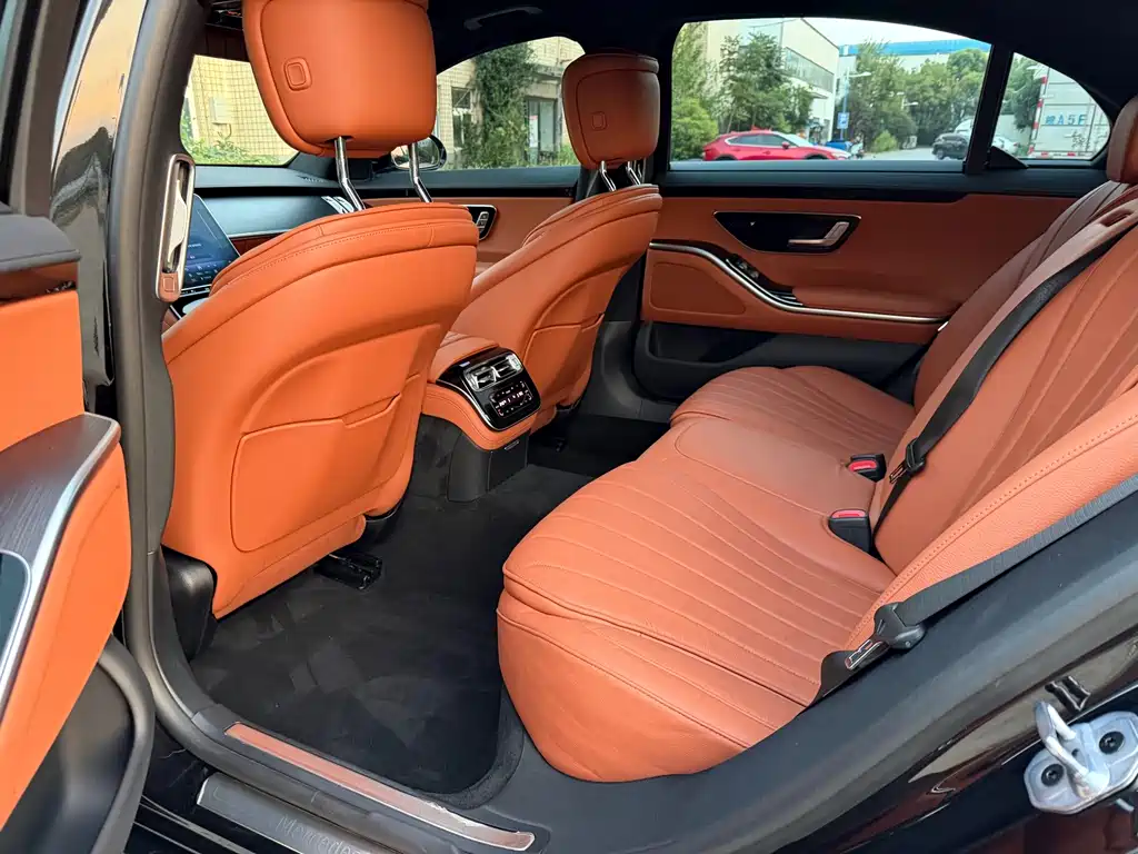 Mercedes-Benz S-Class — миниатюра 8