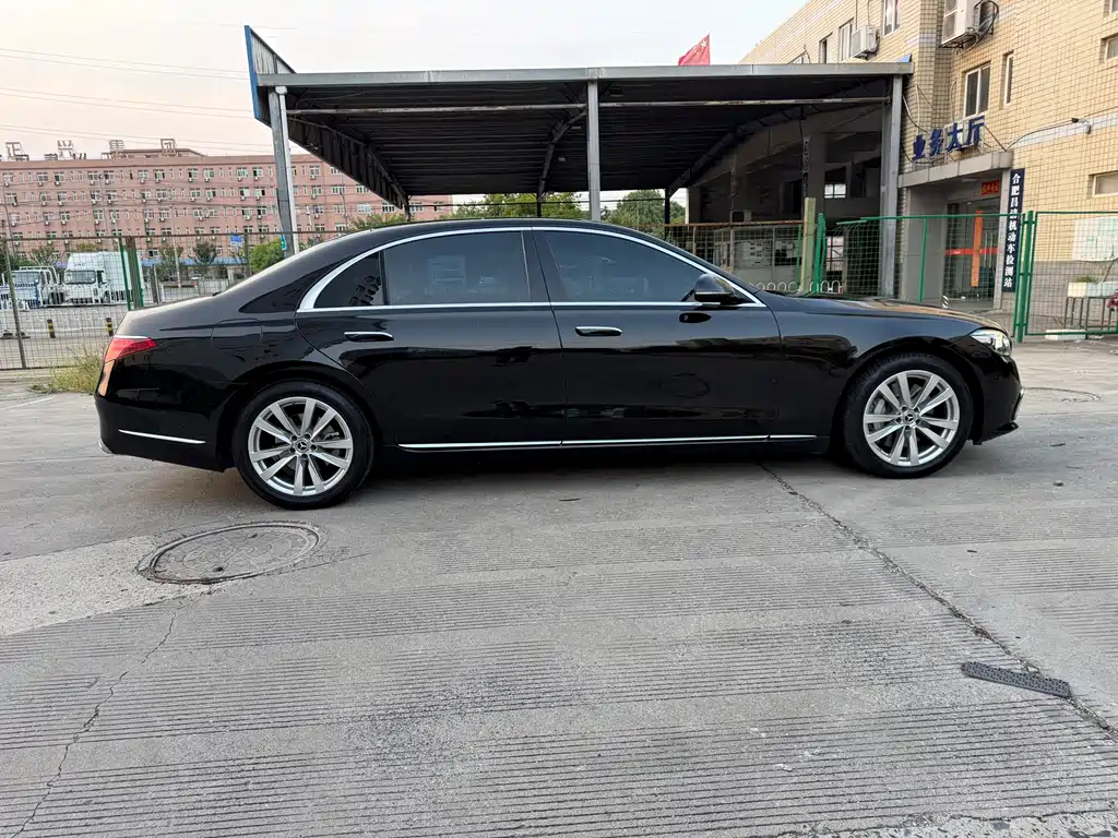 Mercedes-Benz S-Class — миниатюра 14