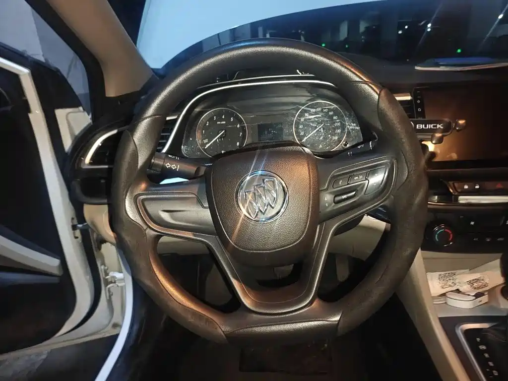 Buick Excelle — миниатюра 11