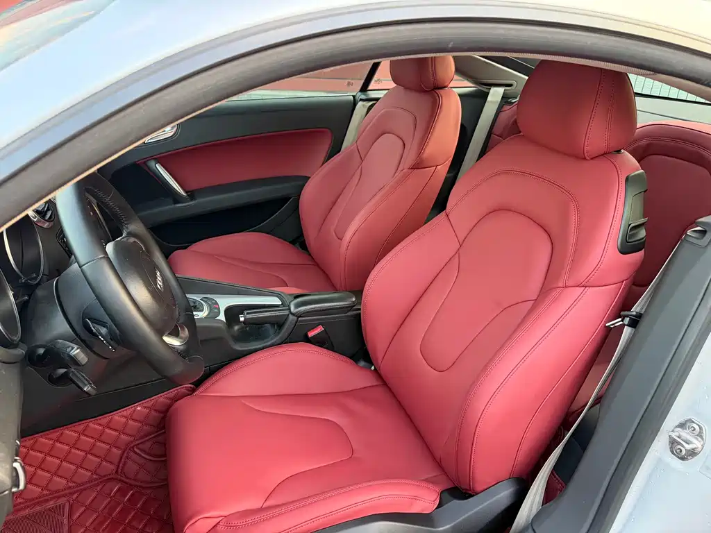 Audi TT — миниатюра 10