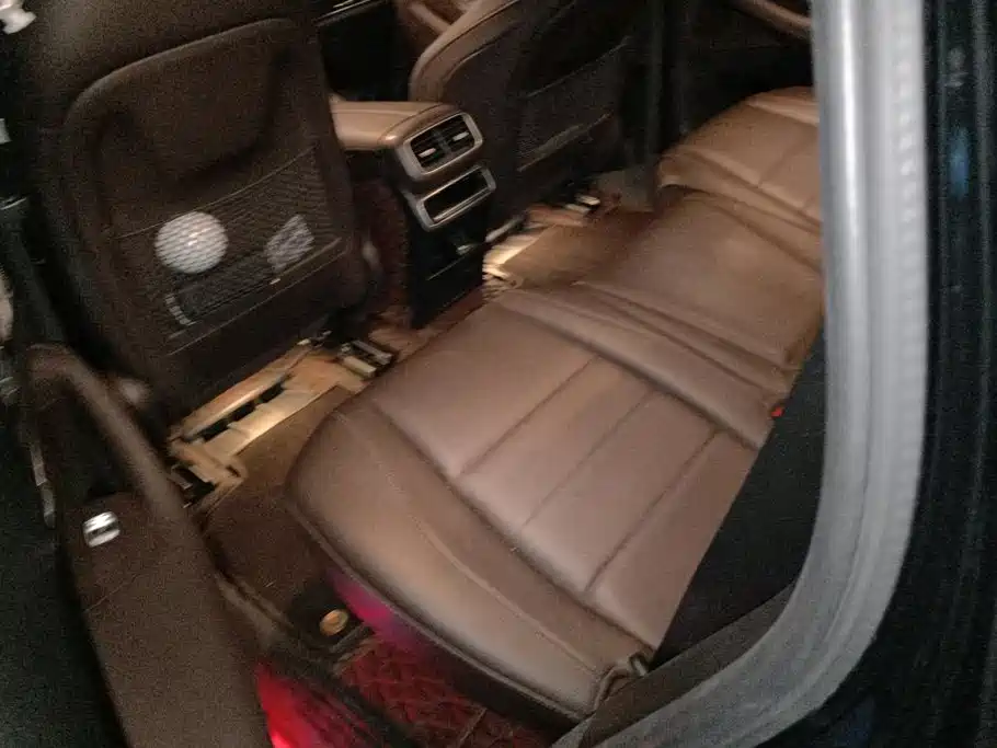 Mercedes-Benz GLS — миниатюра 11