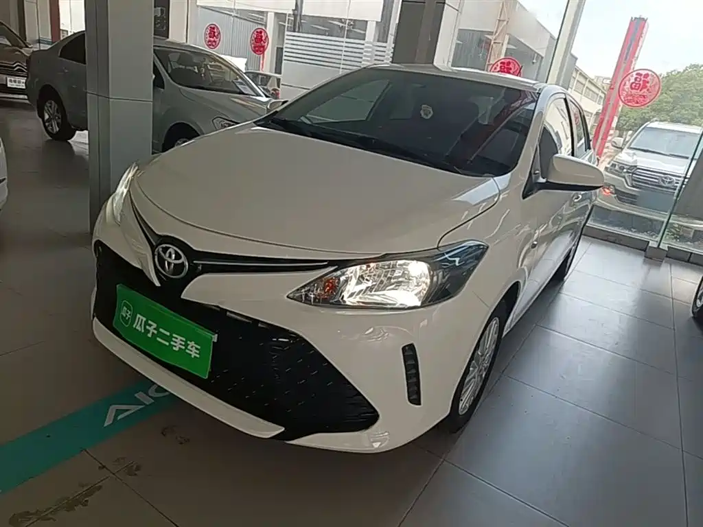 Купить Toyota Vios FS