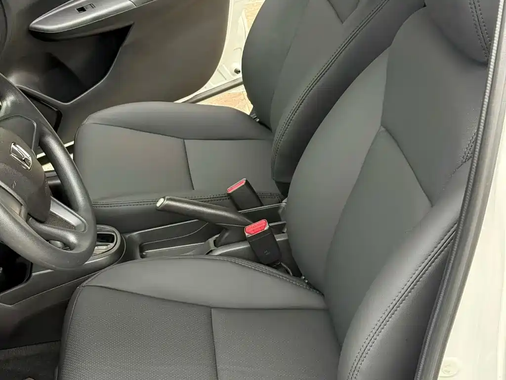 Honda Fit — миниатюра 4