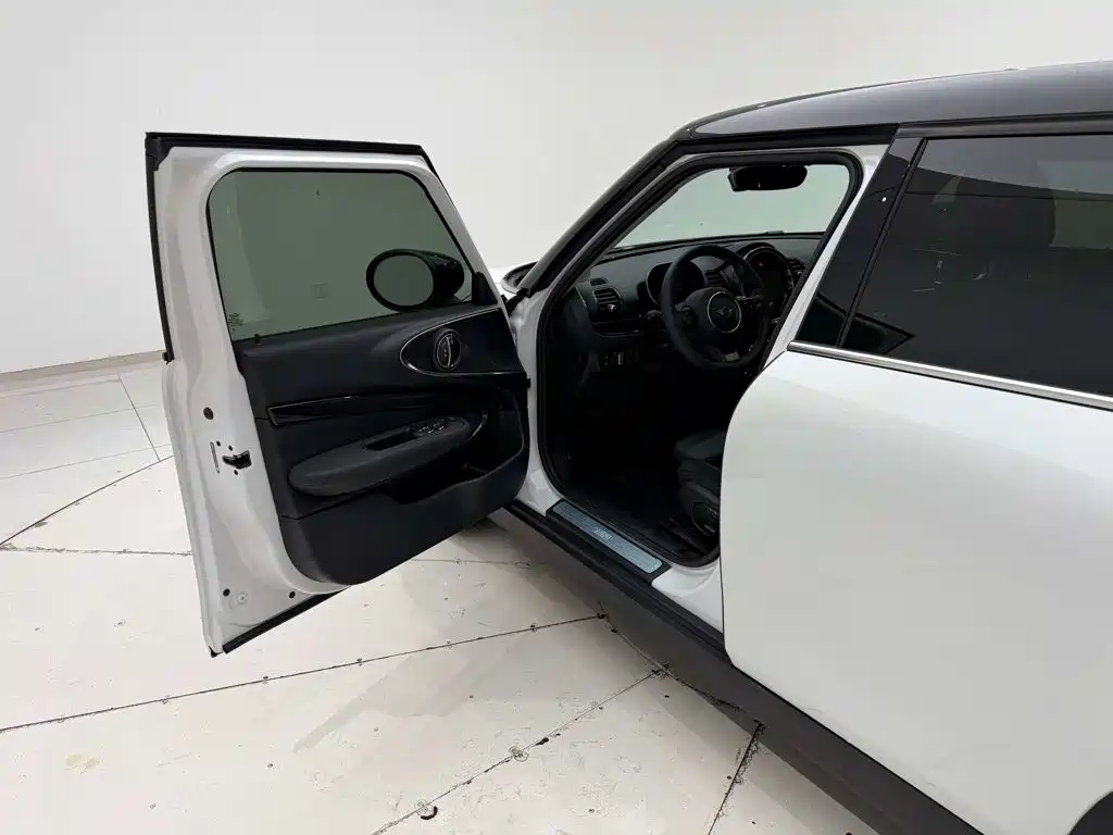 MINI Mini Clubman — миниатюра 24