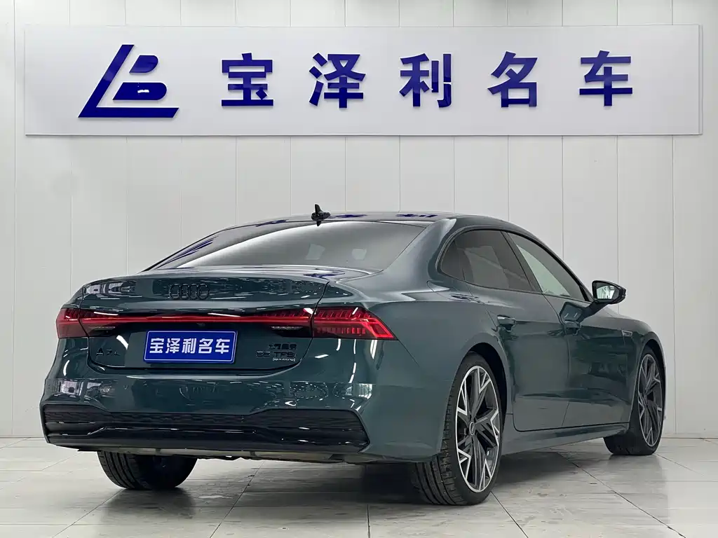 Audi A7L 2022 55 TFSI quattro S-line edition one
