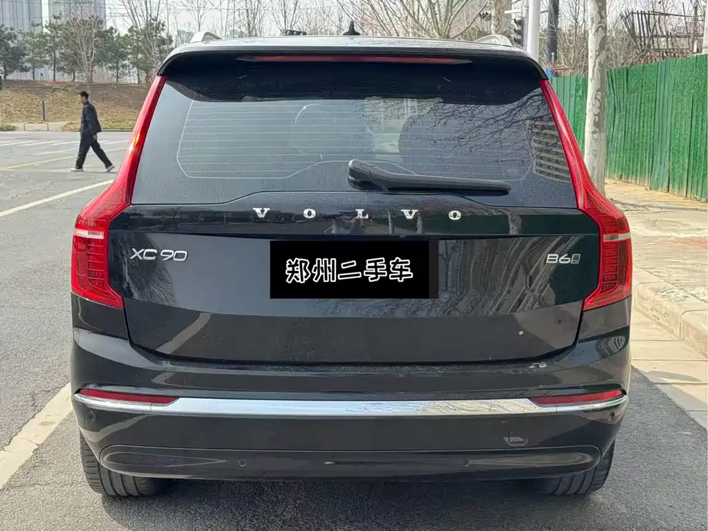 Volvo XC90 2024 B6 Luxury 7 мест