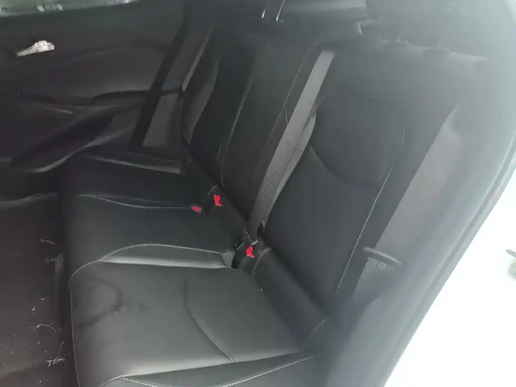 Chevrolet Menlo — миниатюра 17