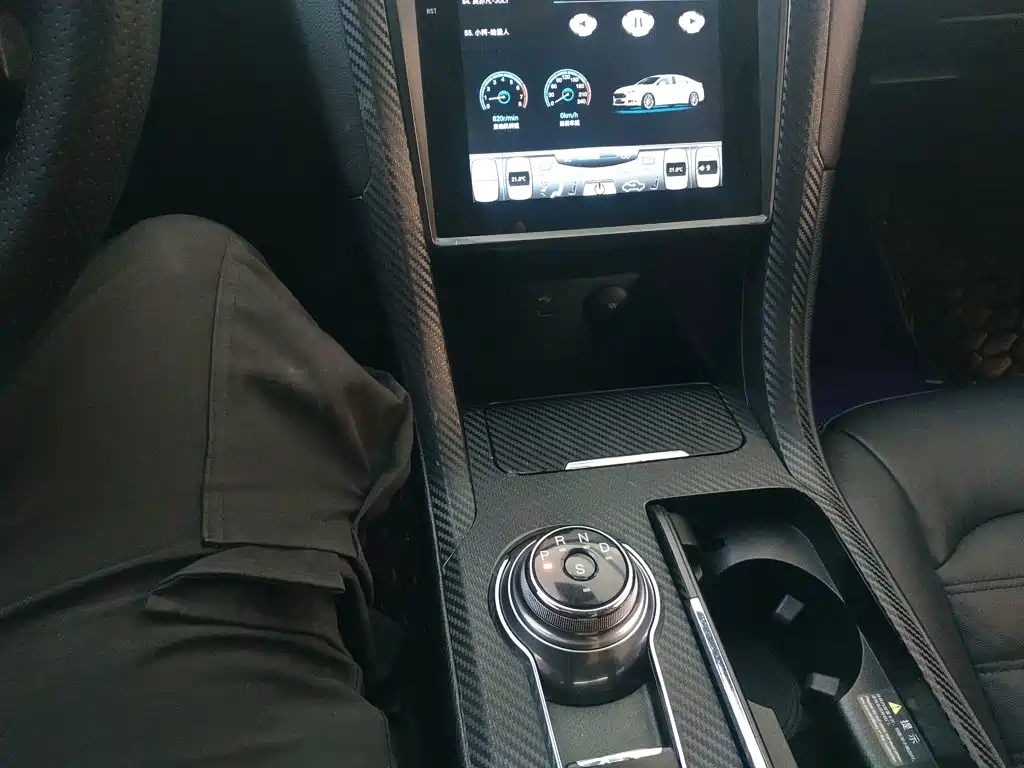 Ford Mondeo — миниатюра 14