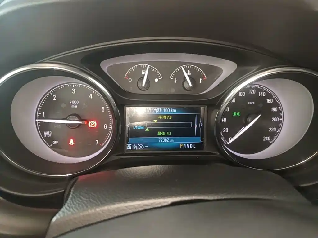 Buick Envision Plus — миниатюра 12