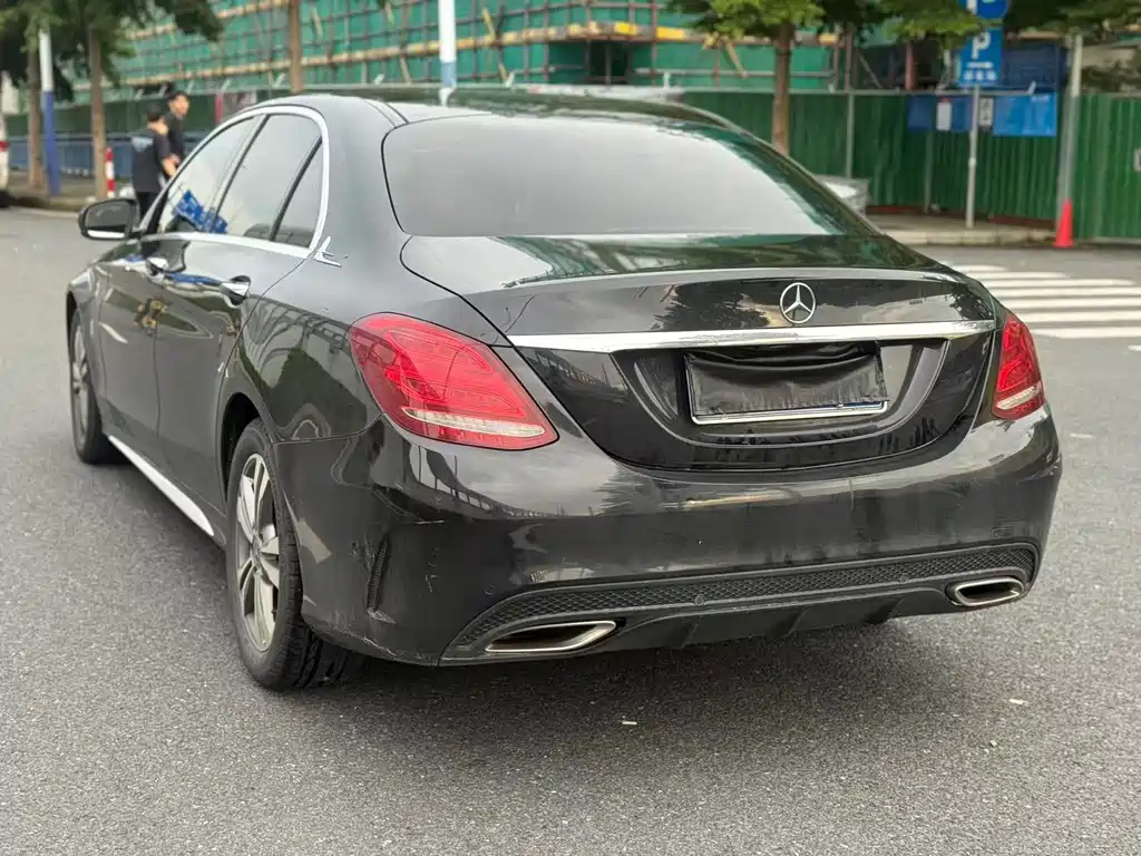 Mercedes-Benz C-Class — миниатюра 5