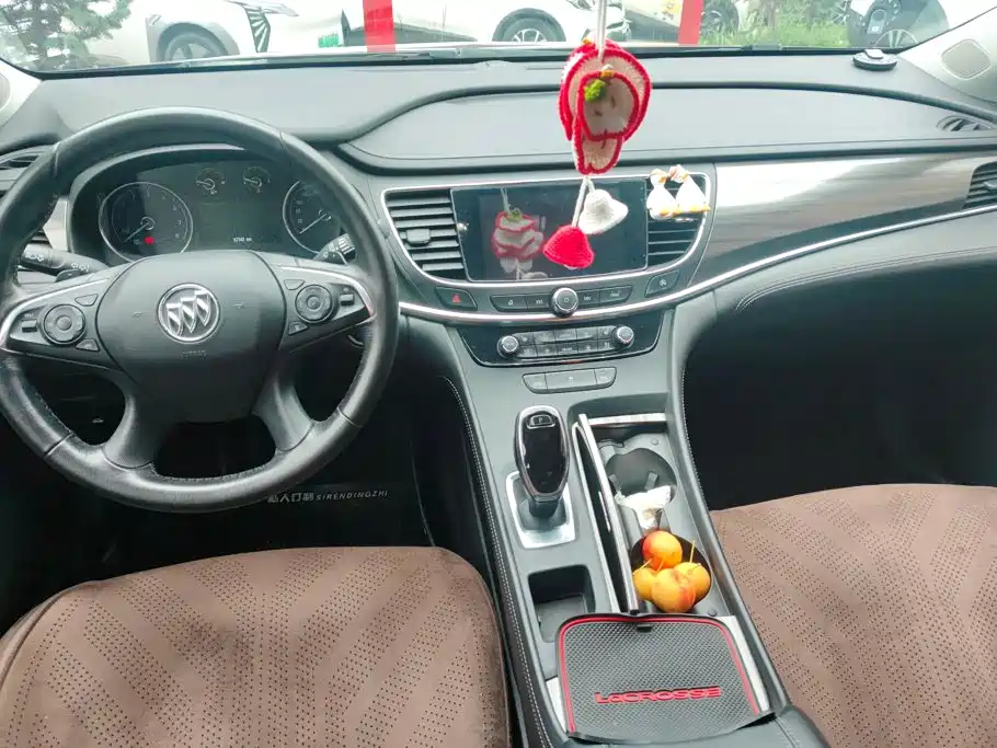Buick LaCrosse — миниатюра 12