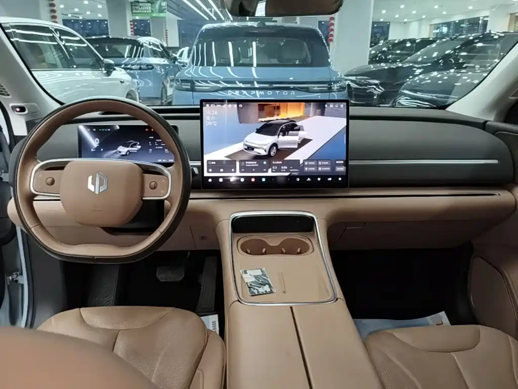 Leapmotor Leapmotor C11 — миниатюра 10
