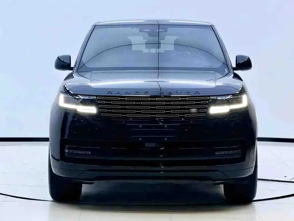 Land Rover Range Rover 2023 3.0 L6 400PS мест Long Wheelbase
