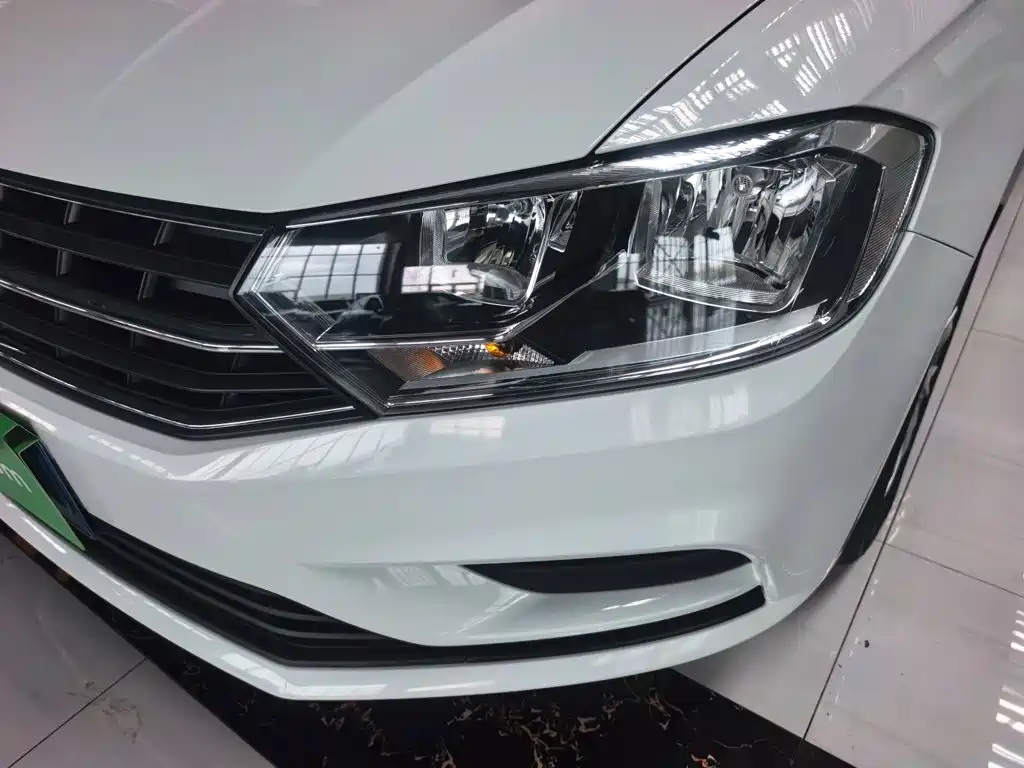 Volkswagen Bora — миниатюра 3