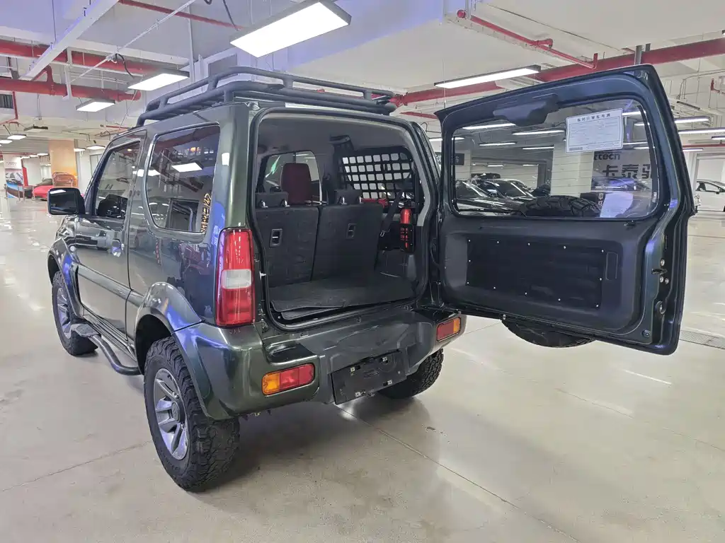 SUZUKI JIMNY